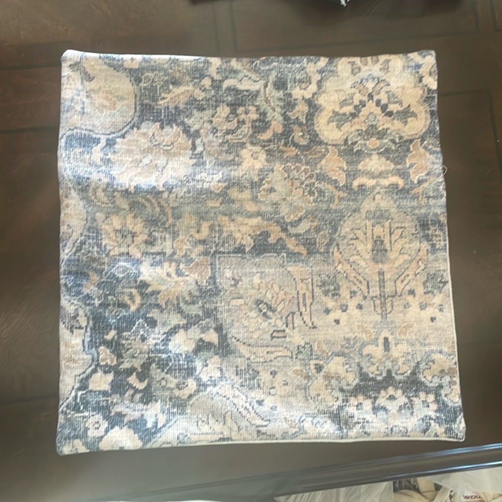 18x18 Loloi pillow cover